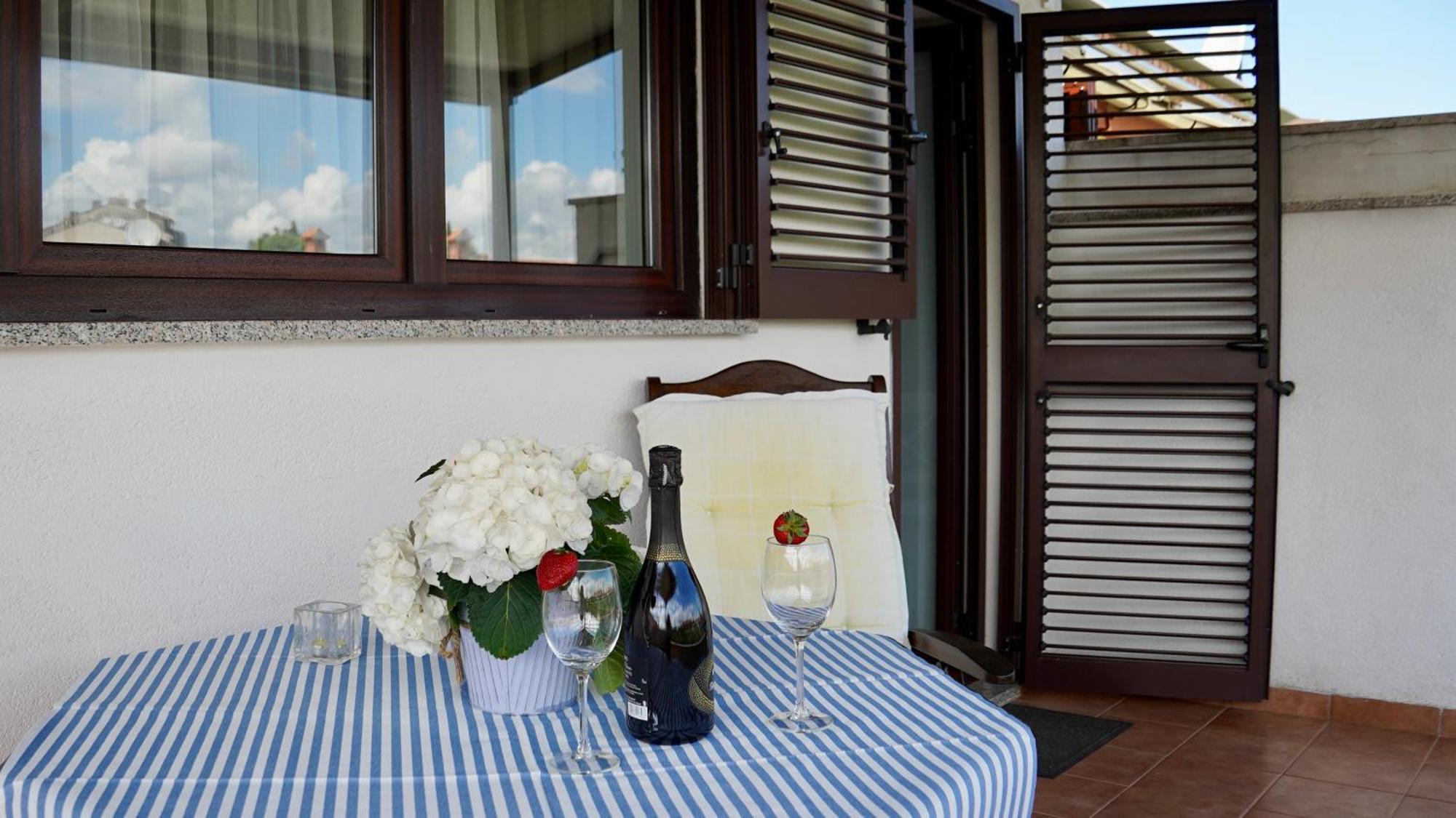 Apartments Ivo Rovinj Croatia Eksteriør billede